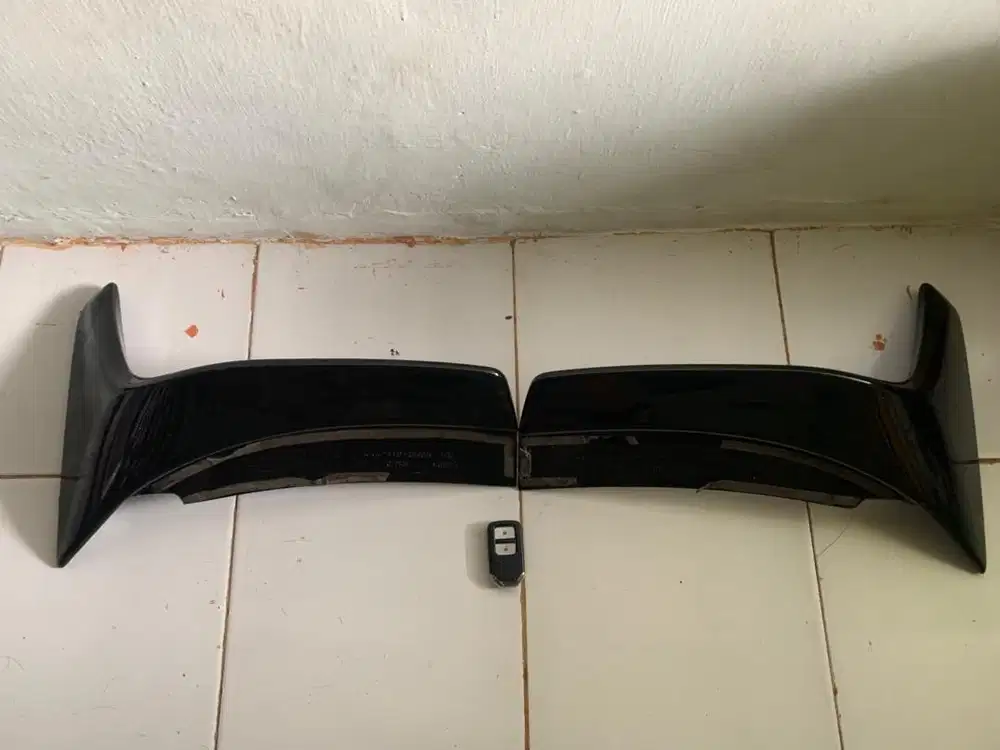 Wing Spoiler & Kunci Ori HRV