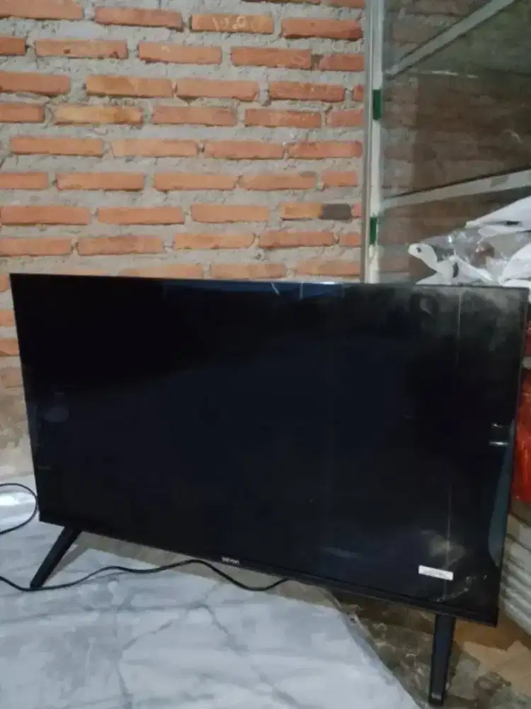 TV 32' Merek Weyon Dan PS 3 Hardisk 500GB