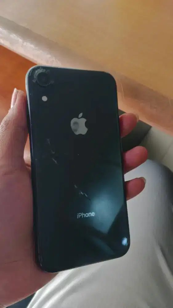 iphone xr 64gb face id off