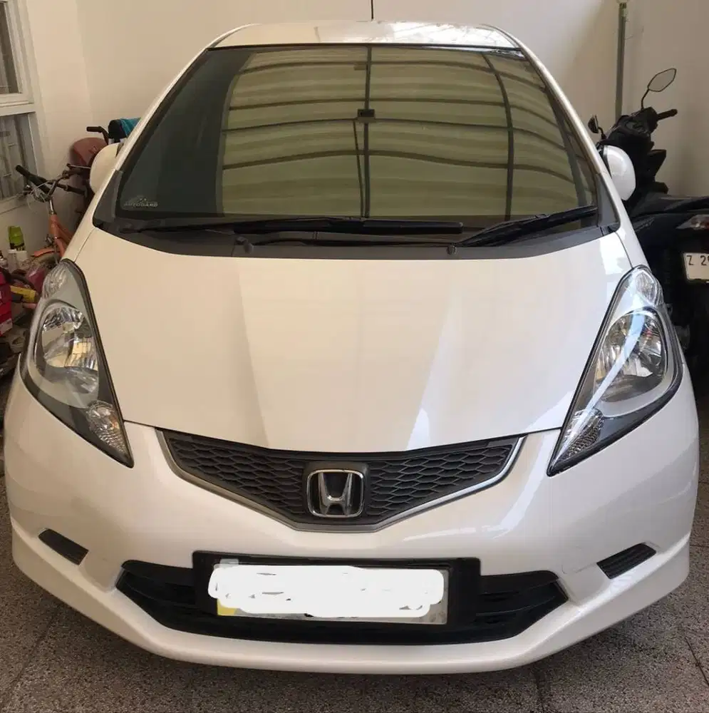 HONDA JAZZ WHITE (2010) MULUS TERAWAT