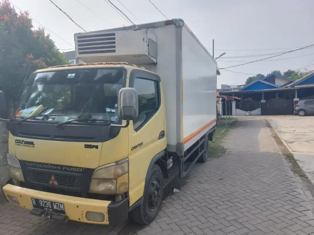 Jual truk chiller 2008