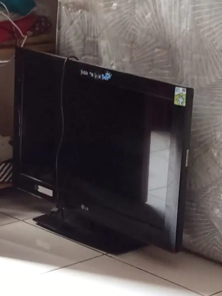 TV Lcd 32' LG kondisi normal