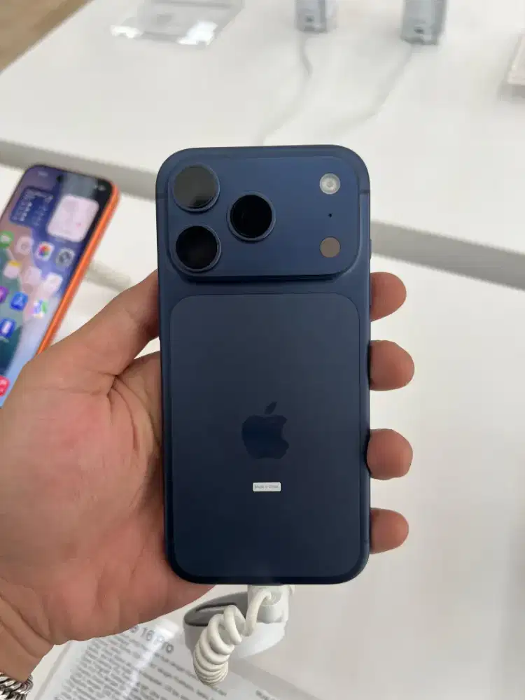 Cicilan iPhone 17 pro Baru lokasi Digimap Metro