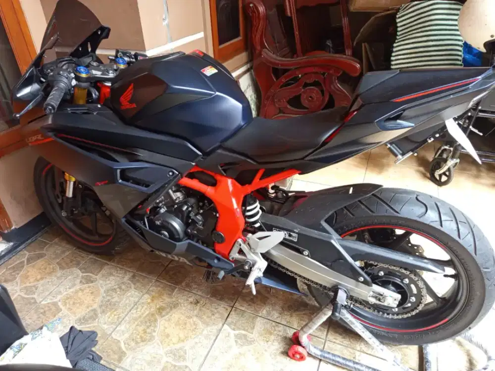 Motor Honda CBR 250 tahun 2024