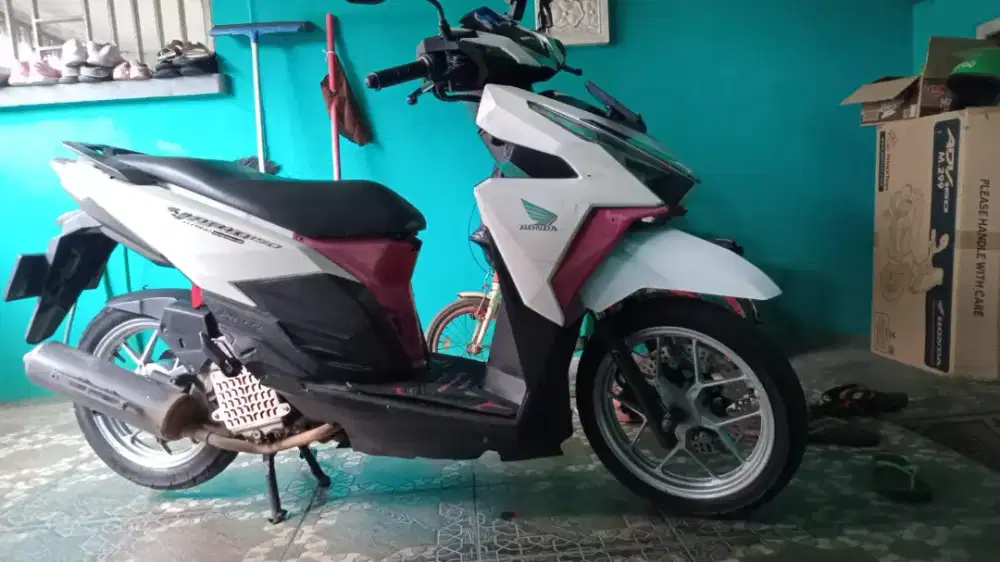 Di jual Motor Honda Vario 150 tahun 2017