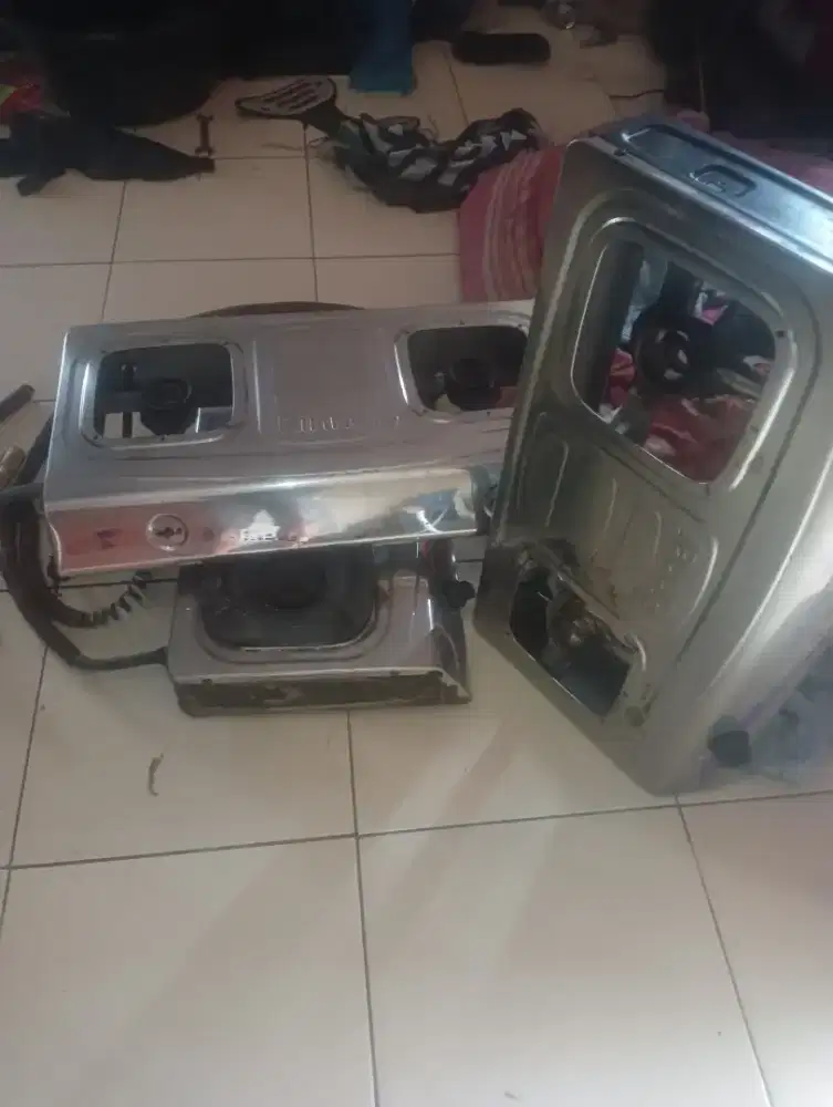 Dijual kompor Rinai 2 tungku bekas jualan kondisi bagus