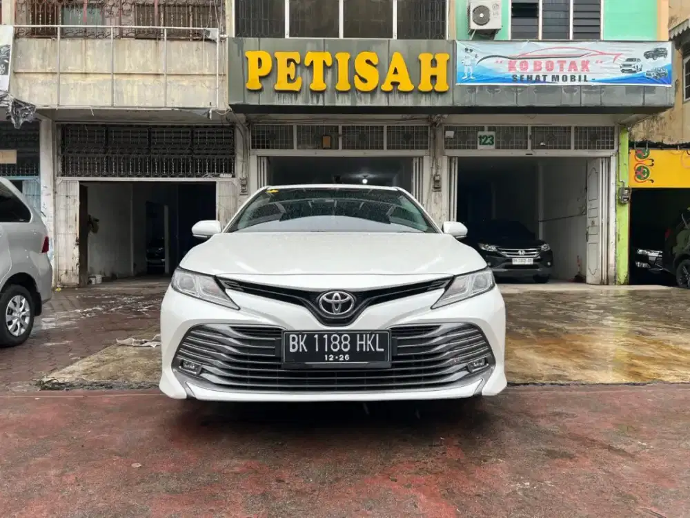 Toyota camry 2.5 V matic 2021