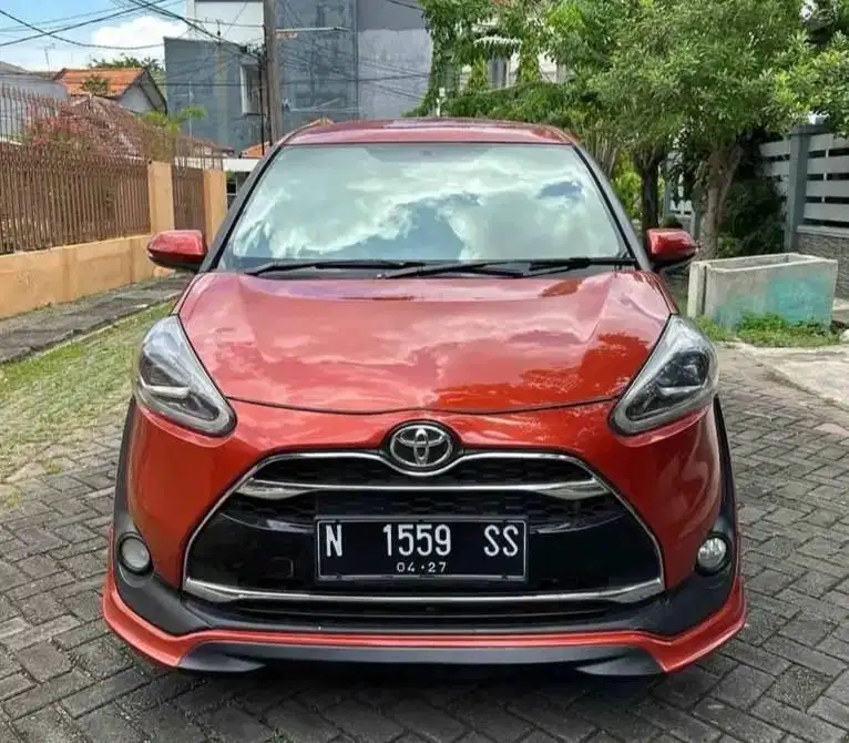 TOYOTA SIENTA 1.5 Q  AT TAHUN 2016