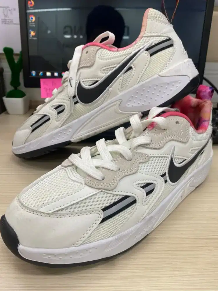 NIKE JAM TRAIN FUTURA OLYMPIC