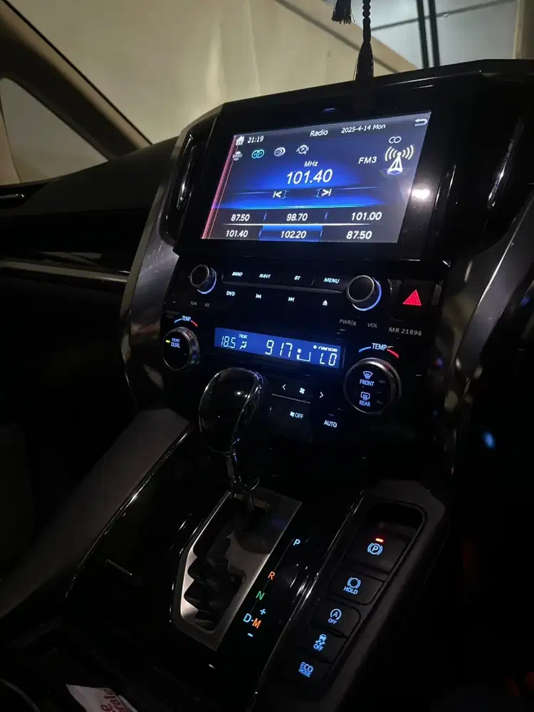 Toyota Alphard 2015 Bensin