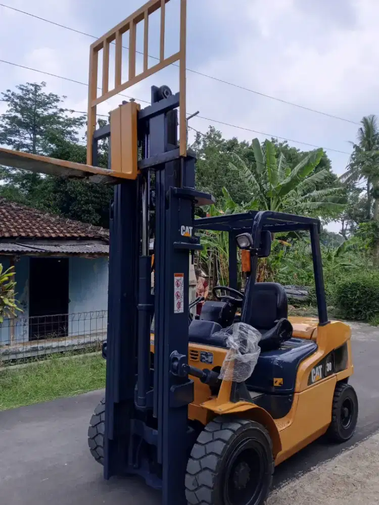 Forklift 3 Ton CAT Three lift Mast 4,7 meter