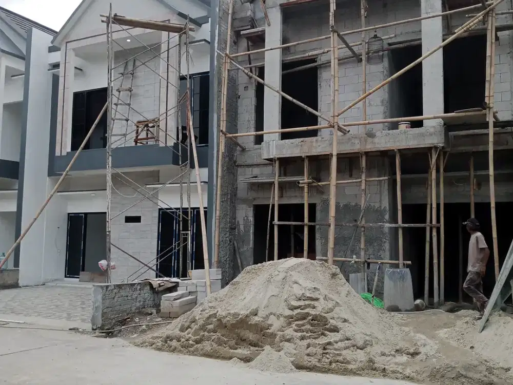 PERUMAHAN ELIT 2 LANTAI LINGKUNGAN ASRI, LOKASI CIPAYUNG JAKARTA TIMUR