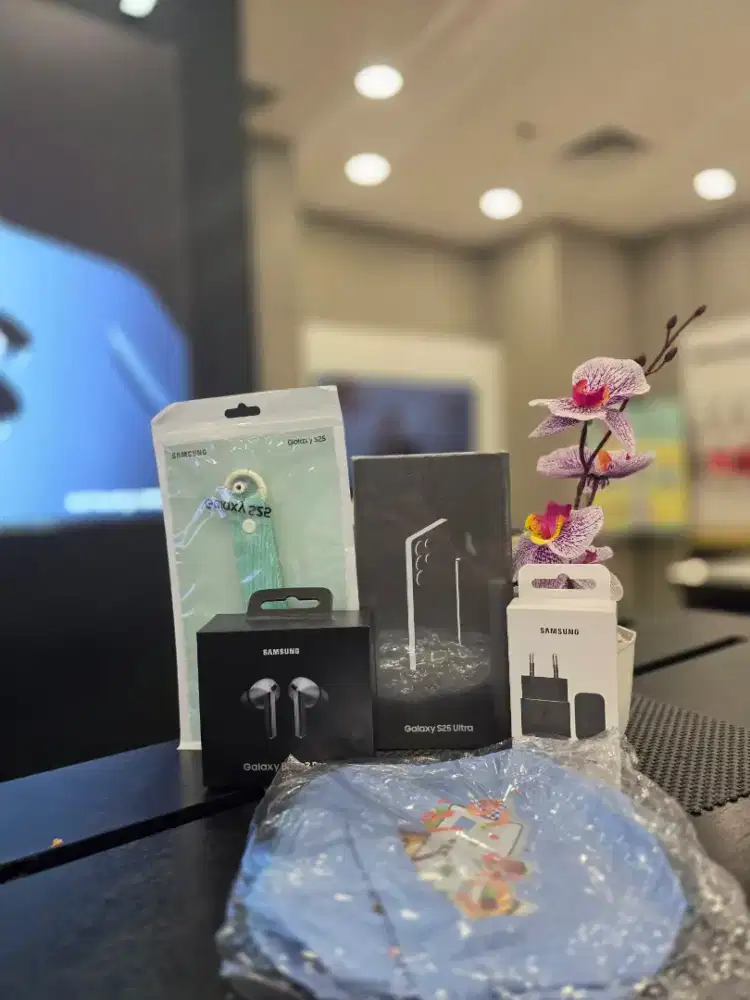 SAMSUNG GALAXY S25 ULTRA 256GB GARANSI RESMI 12 BULAN