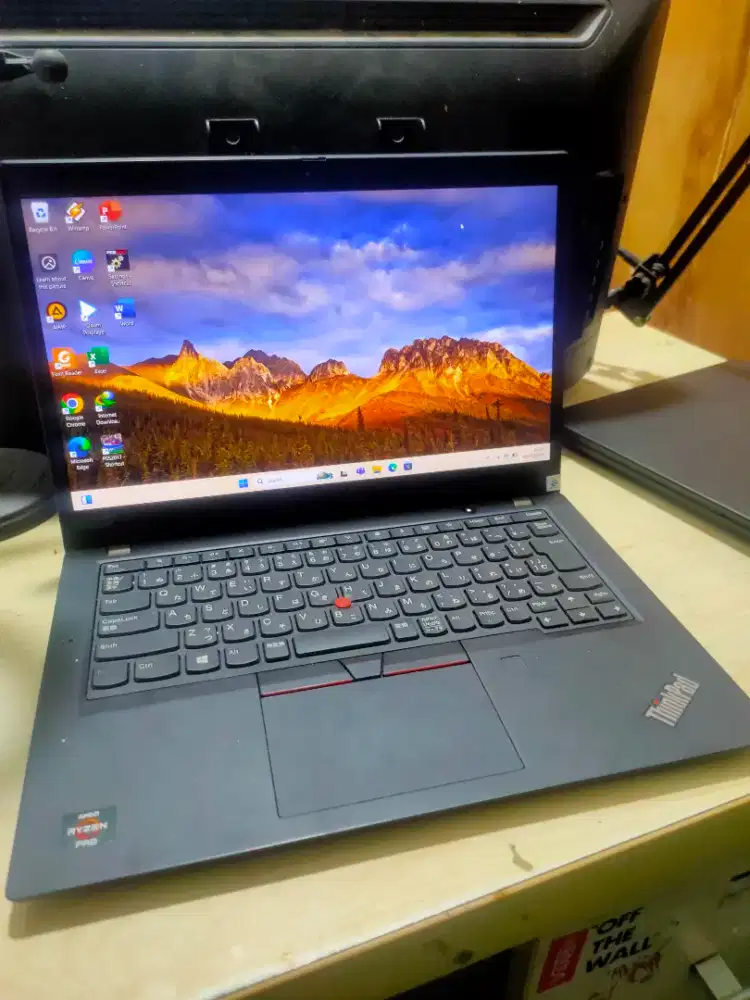 Laptop Lenovo ryzen 5 PRO