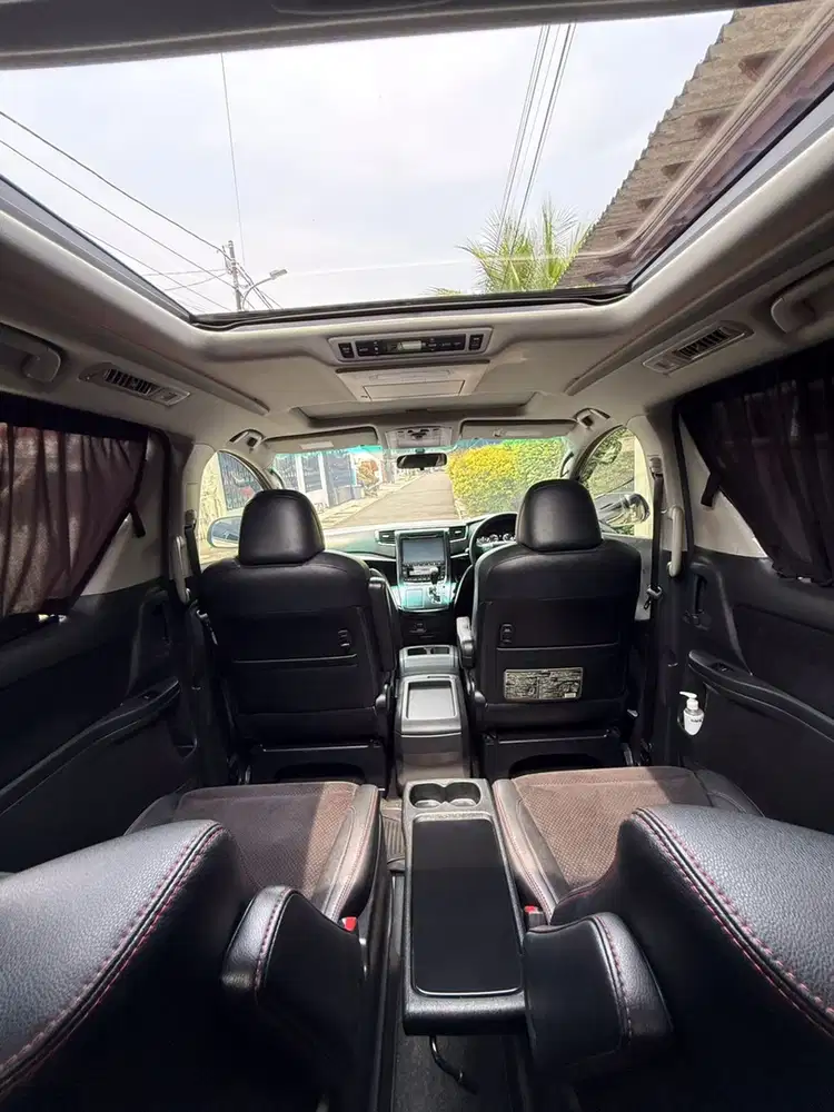 Toyota Vellfire 2014 Bensin