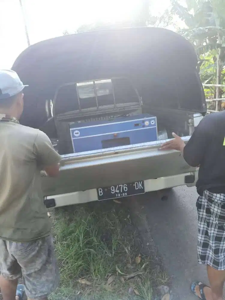 Mesin penetas telur otomais
