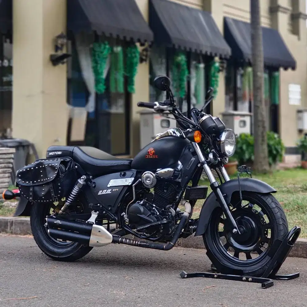 BENELLI MOTOBI 200 EFI HITAM 2019 KM 2K PAJAK PANJANG NO MINUS