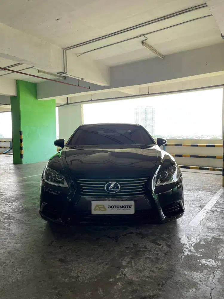Lexus LS600 Hybrid 2013 Black