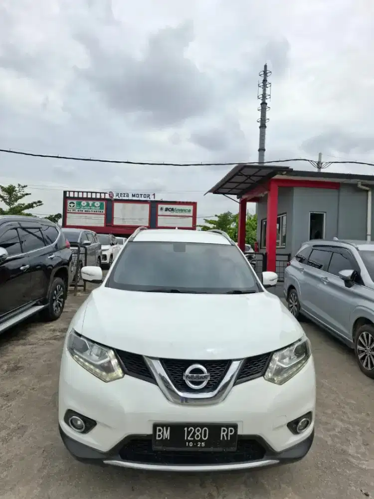 Xtrail 2015 2.5 matic. Km 100rb