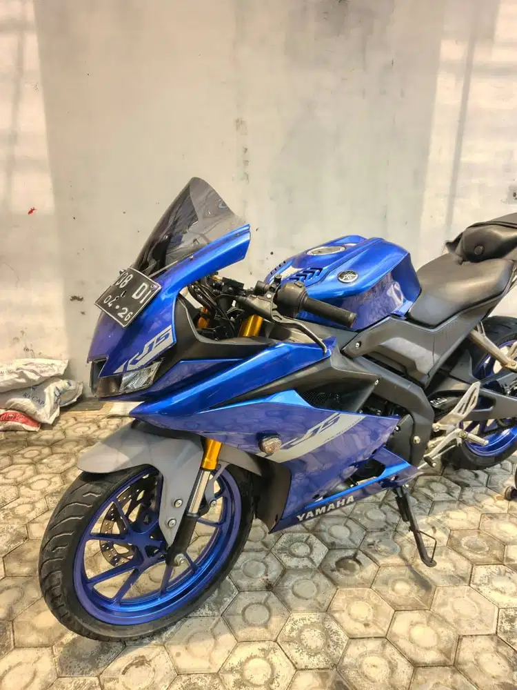 Yamaha R15 2021