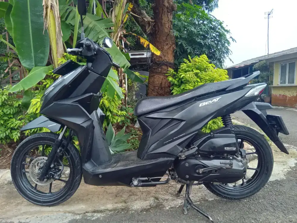 Beat deluxe cbs iss 2021 hitam