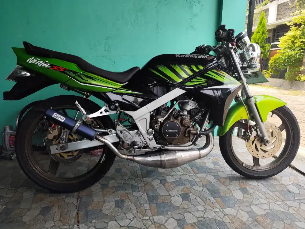 Kawasaki ninja r