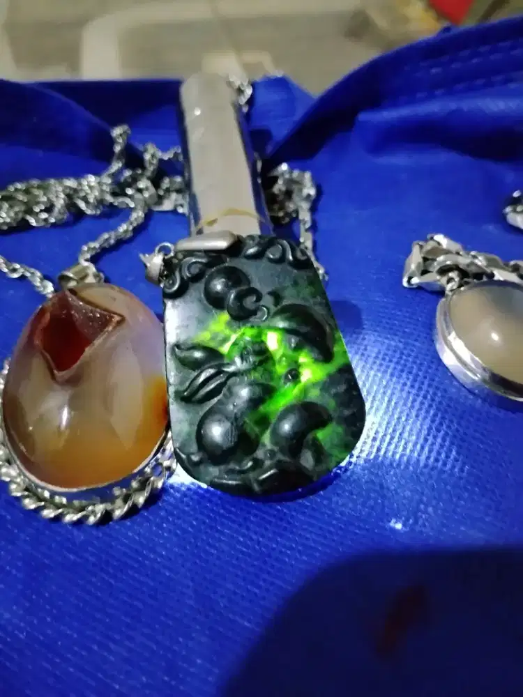 Blackjade motif ukir shio kelinci