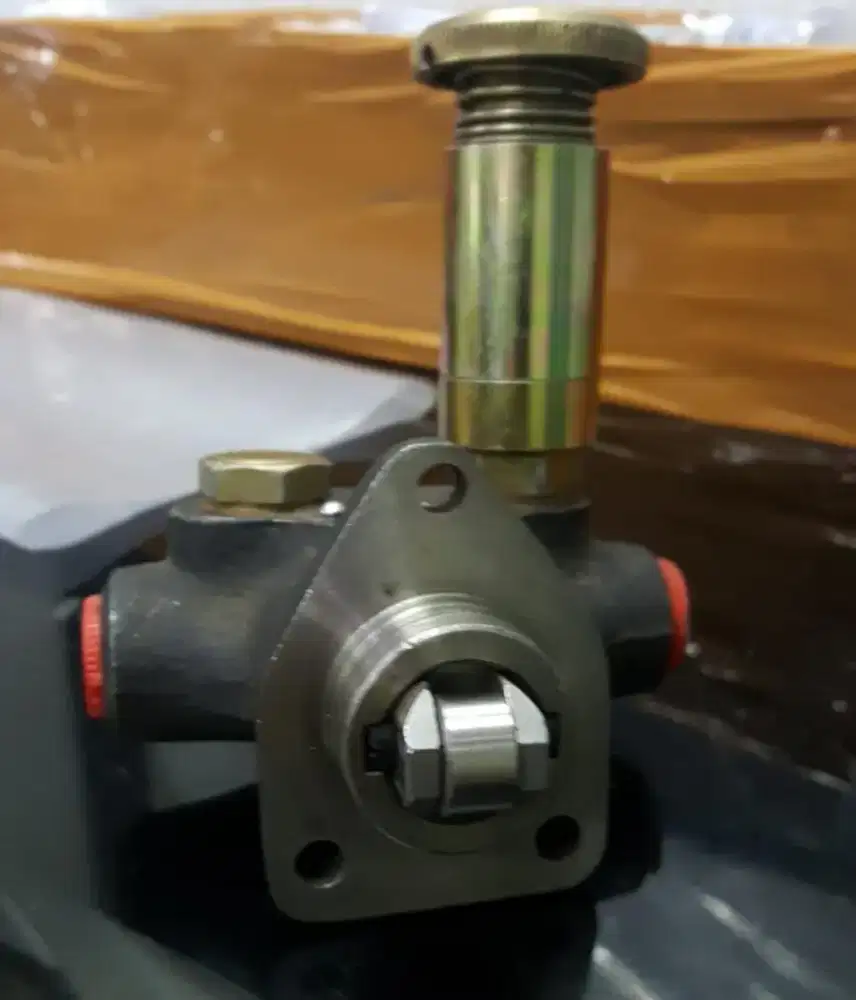 Lowongan mekanik/montir mobil bensin/diesel