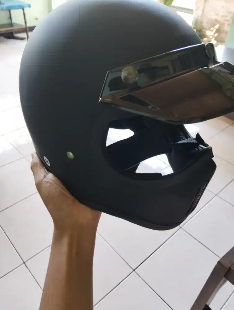 Helm cakil retroface