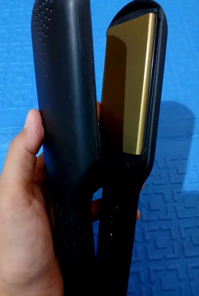 Catokan rambut GHD Max styler