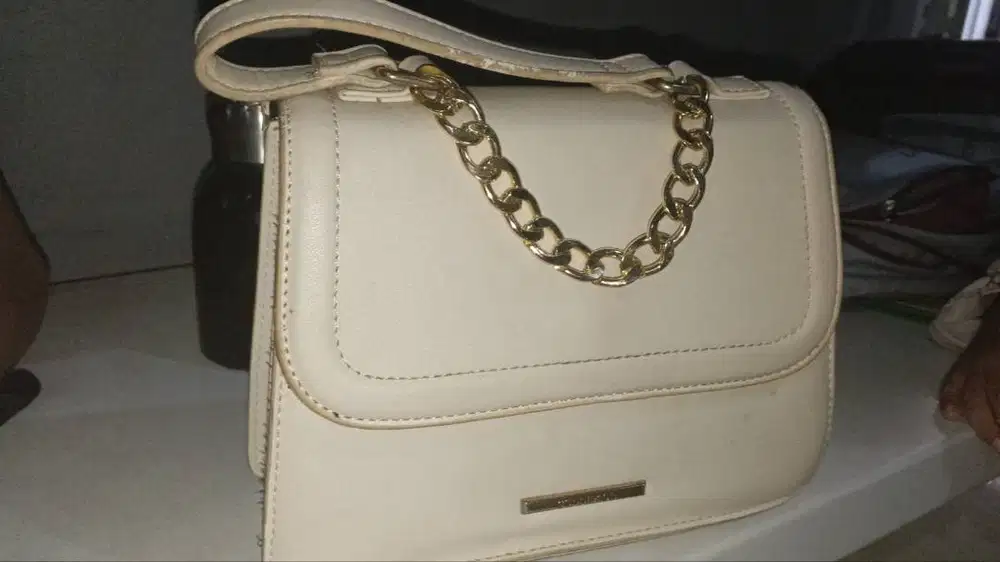 Tas baru blm pernah dipakai