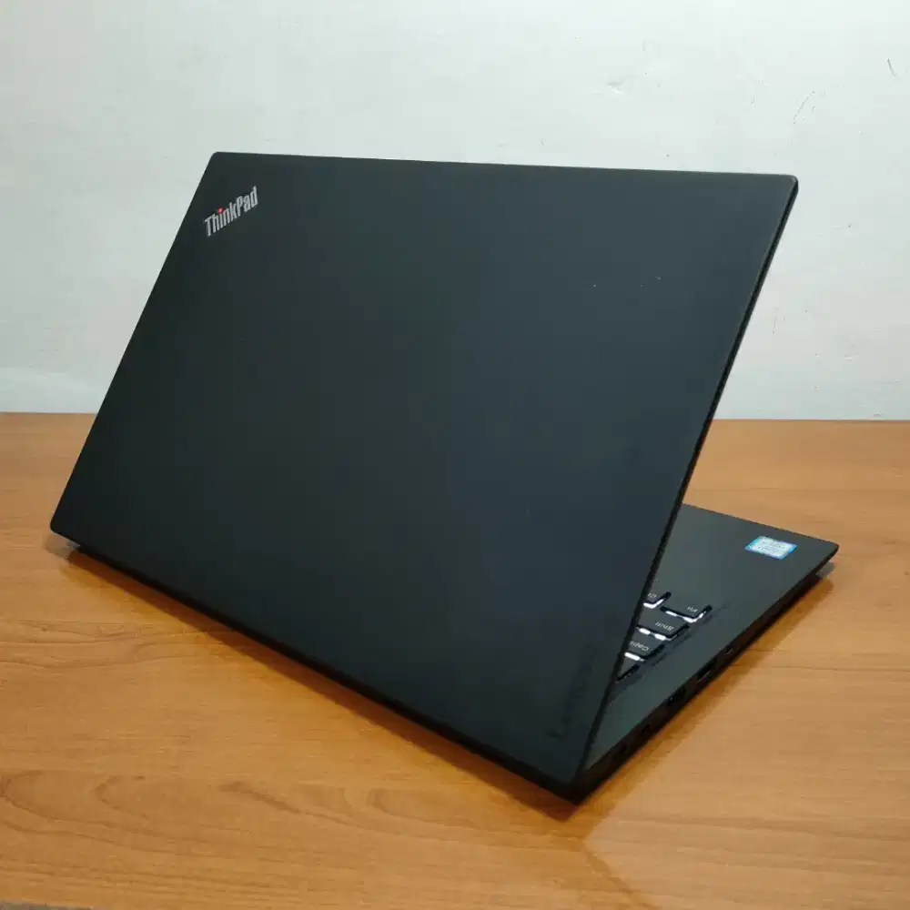 Lenovo X1 Carbon Laptop Tertipis Core i5 6th Durablitas Bagus Muluss