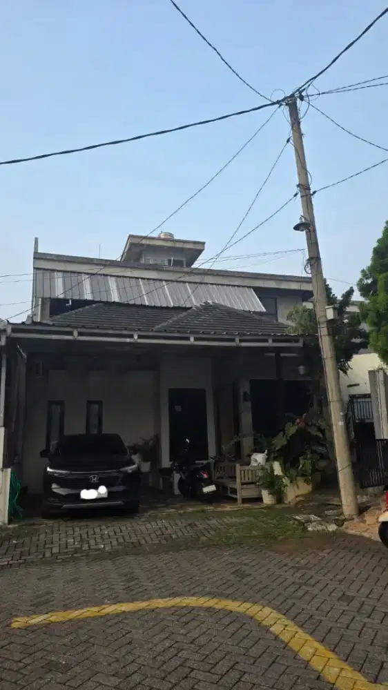 Dijual Rumah di ERFINA (Depan GOR PAKANSARI)