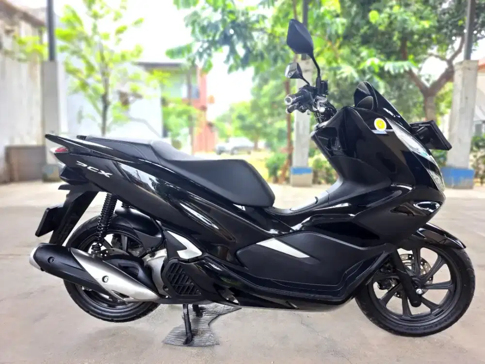 Honda pcx 150 kilometer 2 ribu antik mulus kaya baru