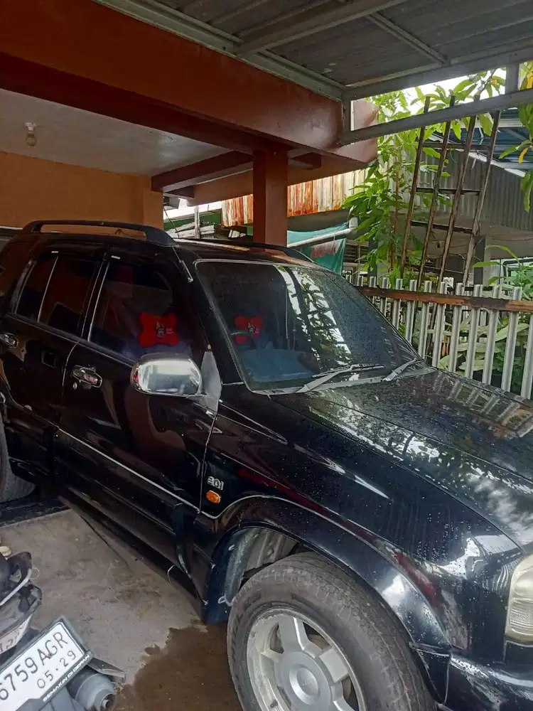 Di Jual ESCUDO tahun 2001