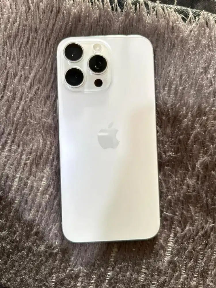 Di jual iphone 15pm 256 ibox