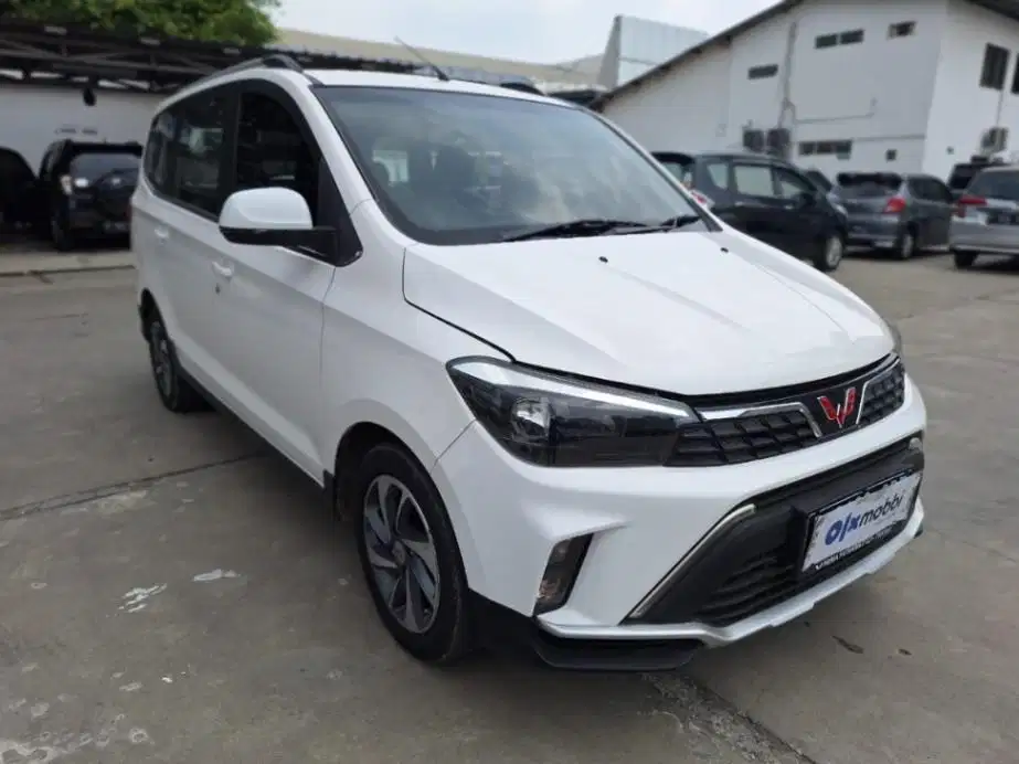 DP MURAH Wuling Confero S 1.5 Bensin-MT 2021 CDFWB