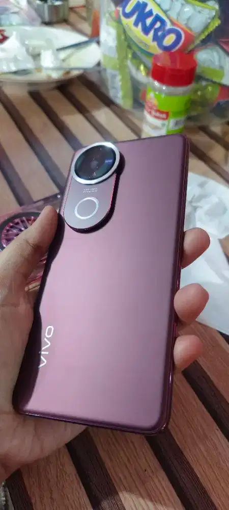 Vivo v50 8/256gb batangan
