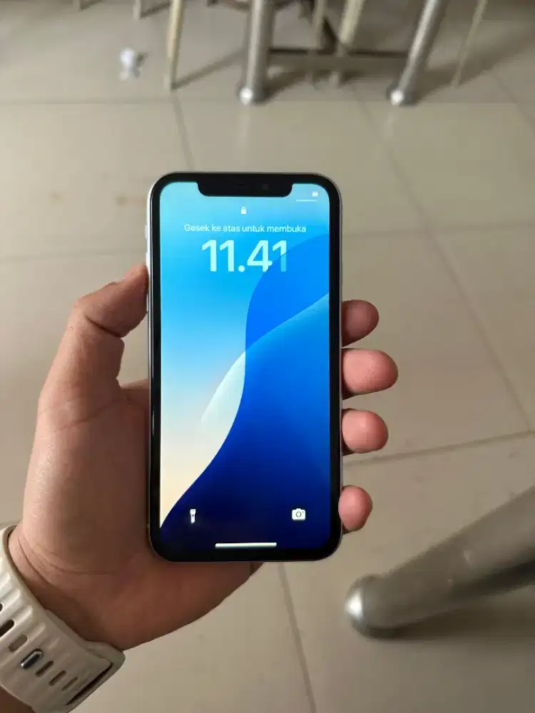 Iphone XR 128 GB Pemakaian Lama