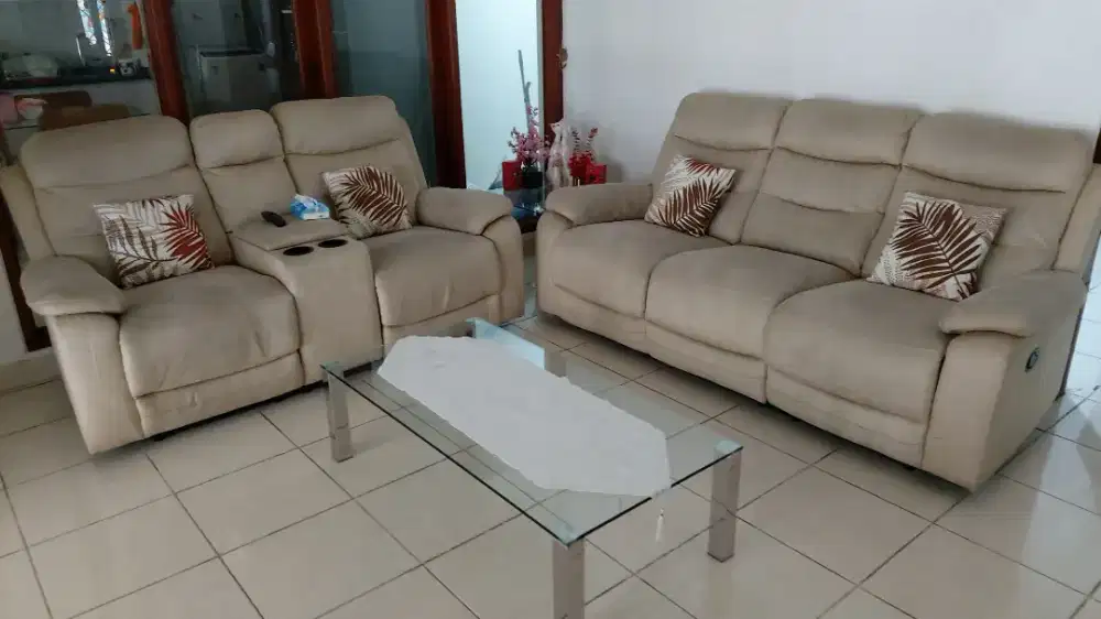 For Sale !!! Sofa recliner SCANDIA 3seat + 2seat + meja kaca