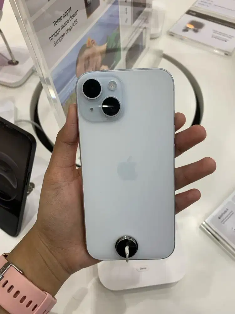 IPHONE 15 128 GB