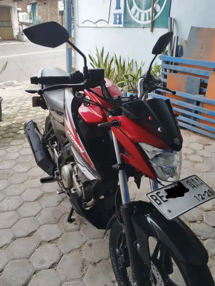 Dijual Vixion 2018