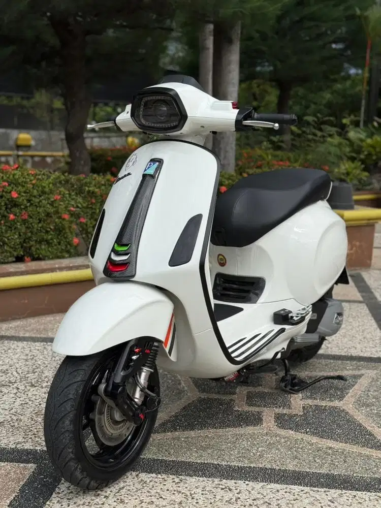 VESPA SPINT S 150,FULL AKSESORIES