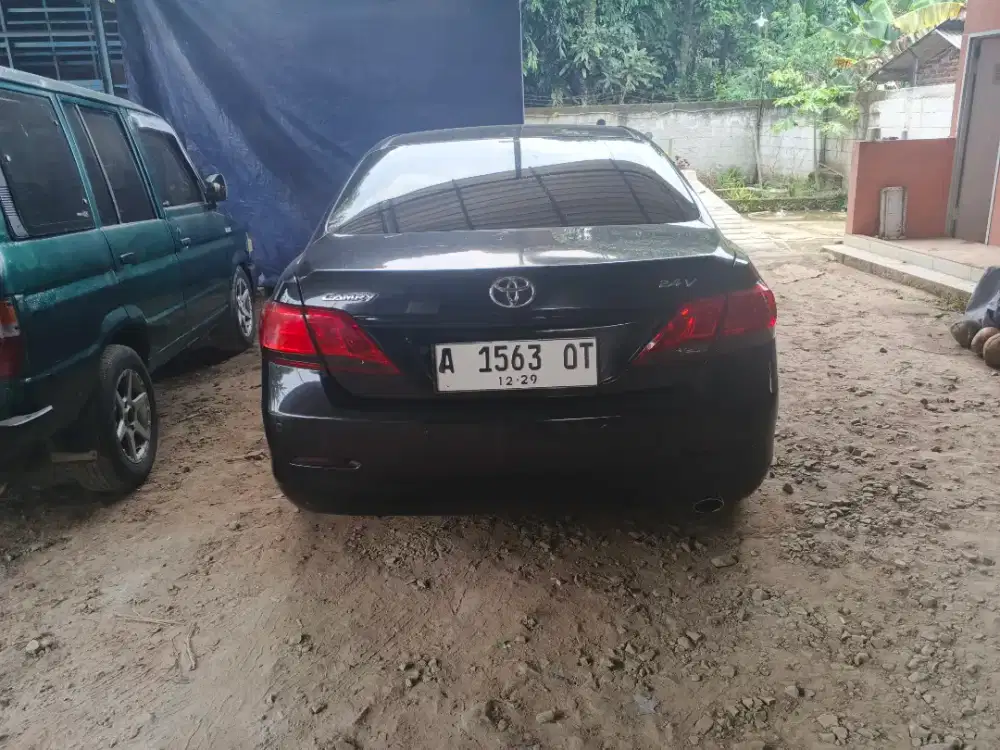 Jual mobil Toyota Camry