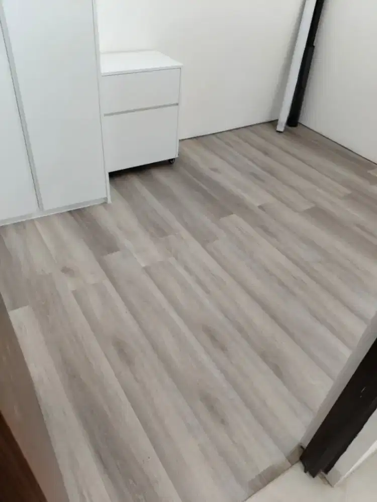 Lantai floring vinyl&SPC