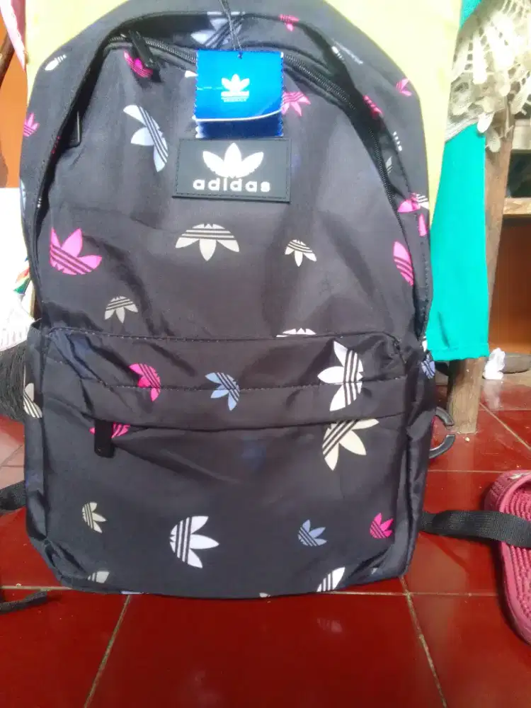 Tas Adidas cantik