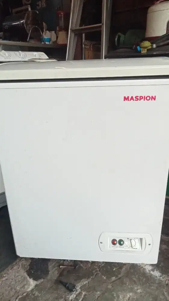 Freezer box MASPION 100liter Kondisi bagus