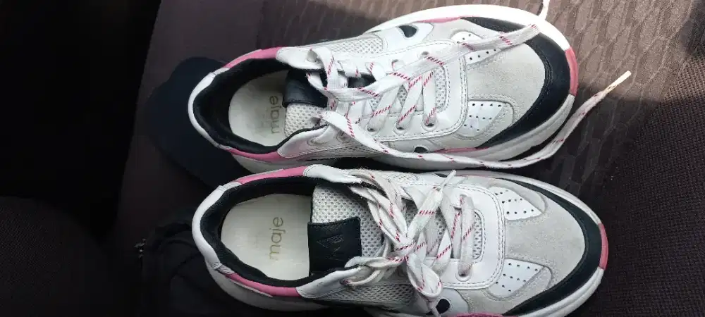 Jual sepatu maje