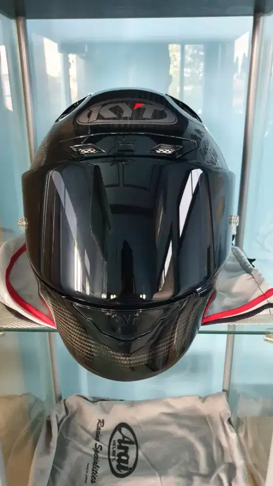 KYT Nz Race Carbon