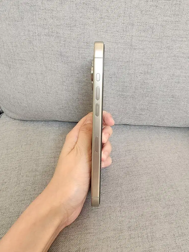 Jual Iphone 15promax 512gb natural titanium second